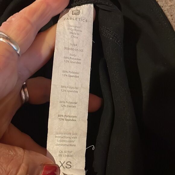 Fabletics Lima Capri Leggings - XS 🌻💕💕🌻 - Picture 6 of 6